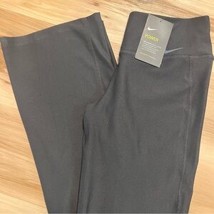 $55 New Nike Women’s XS Black Straight Leg Pants Mid Rise Classic 803064-010 NWT